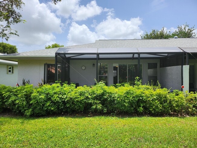 Building Photo - 8951 Sunnywood Pl