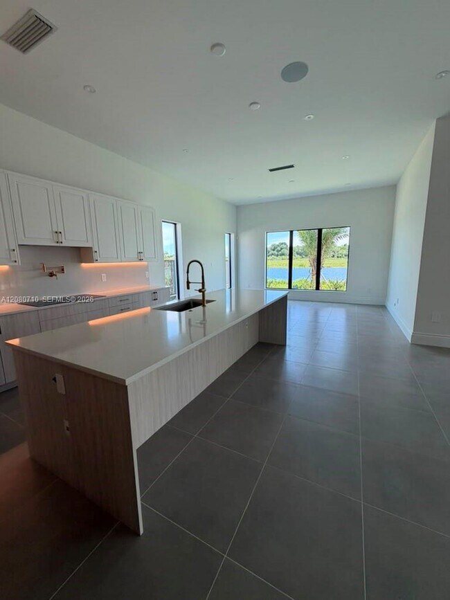 Building Photo - 8540 NW 160th Terrace