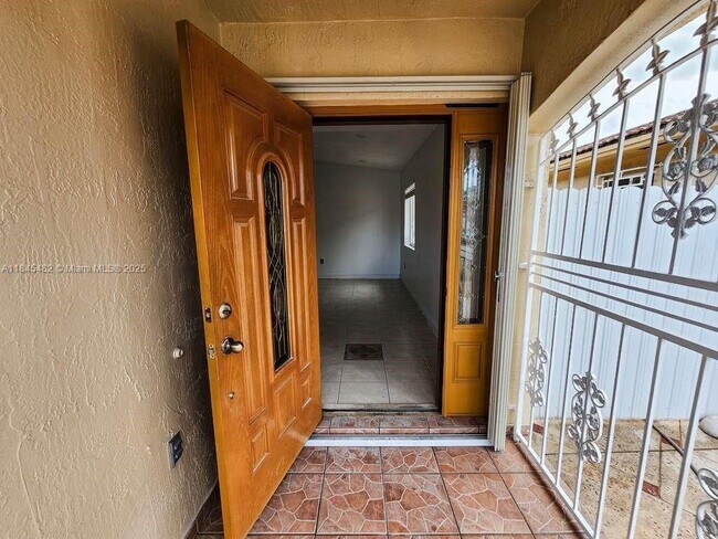 Building Photo - 3170 W 78th St