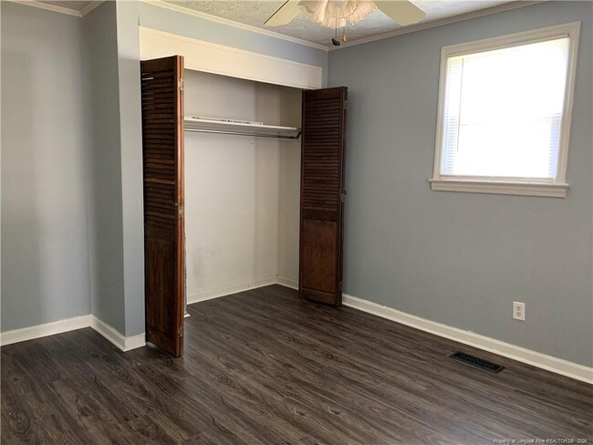 Building Photo - 602 Forest St