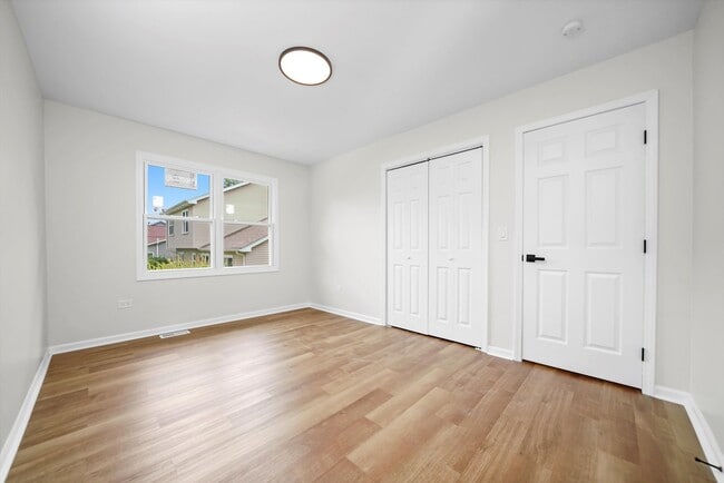 Building Photo - 1668 Hidden Valley Dr