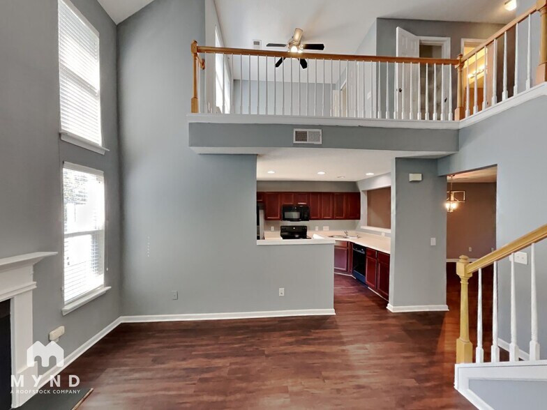 Building Photo - 16724 Timber Crossing Rd