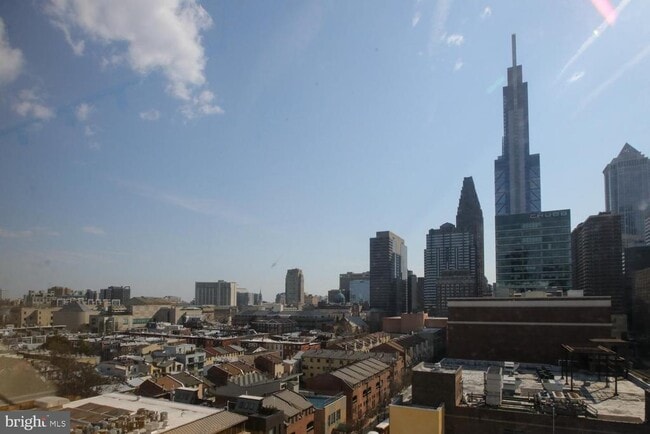 Building Photo - 2200 Arch St