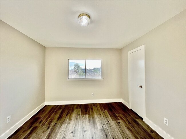 Building Photo - 1511 Nichole Woods Dr