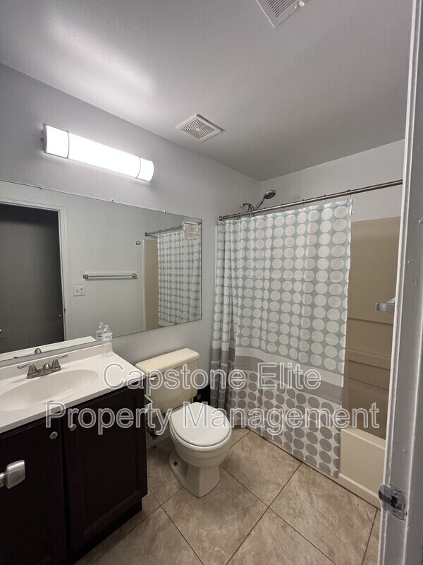 Building Photo - 35 Rutgers Dr