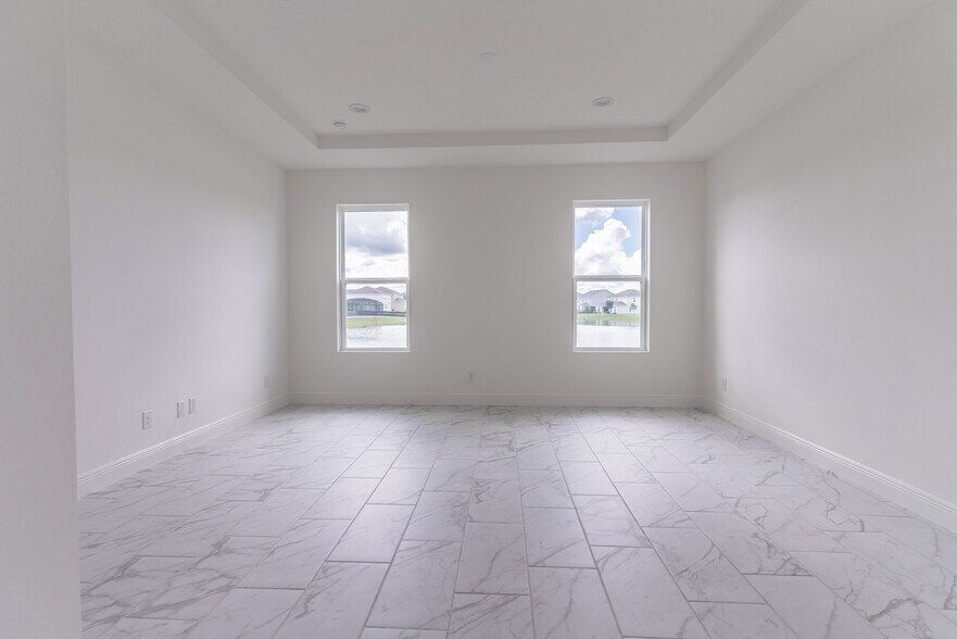 Building Photo - 5018 Down Ct