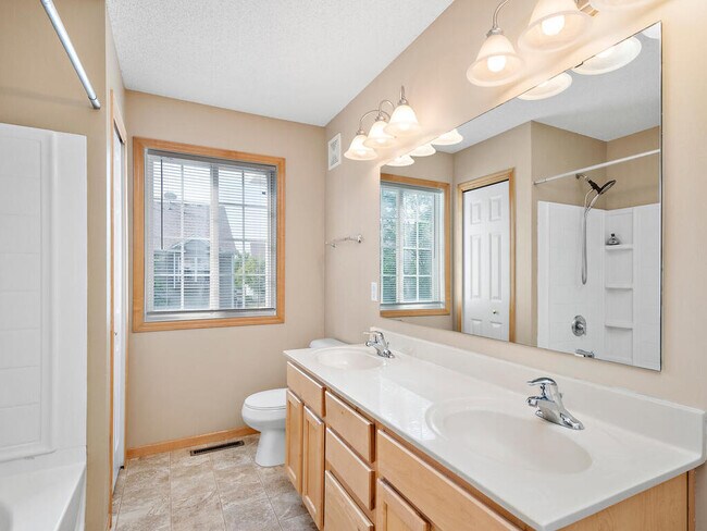 Building Photo - 3443 Cherry Ln