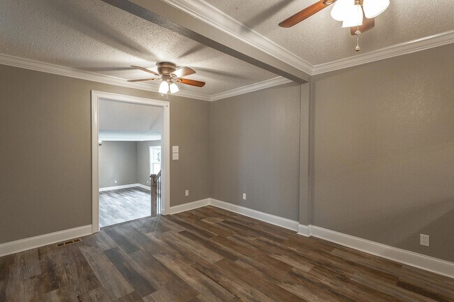 Building Photo - 2134 Morris Hill Rd