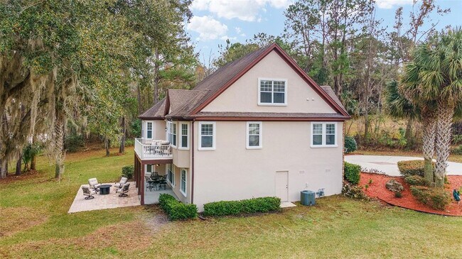 Building Photo - 1706 SW 27th St