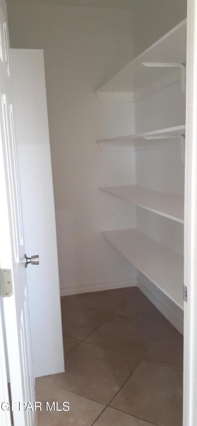 Building Photo - 5466 Buffalo Creek Dr