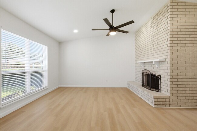 Building Photo - 5633 Truitt St