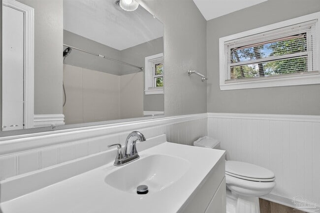 Building Photo - 6425 Aspen St