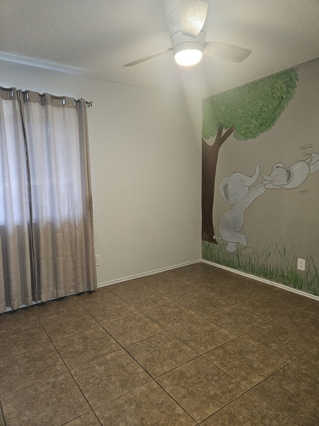 Building Photo - 3 bed 2 bath Townhome in Tempe