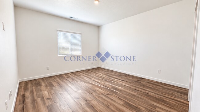 Building Photo - 15095 Aviaticus Wy