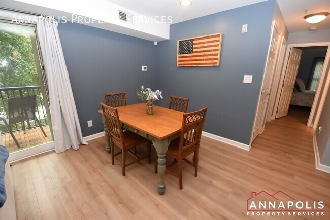 Building Photo - 1115 Primrose Ct