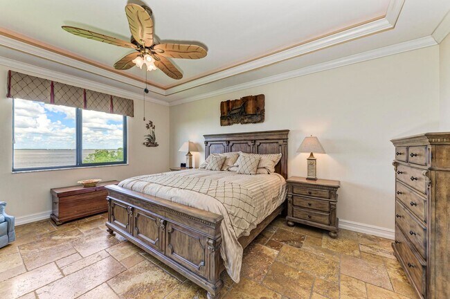Building Photo - UPSCALE VIVANTE CONDOMINIUM FOR RENT IN PU...