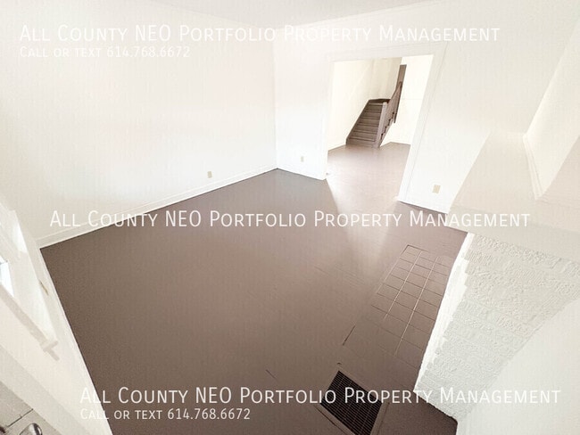 Building Photo - 19 N Wayne Ave