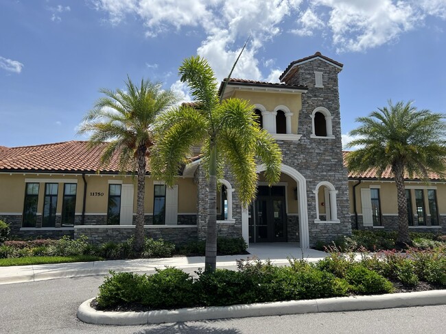 Building Photo - Renaissance at West Villages