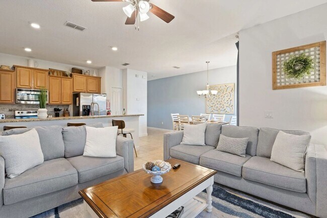 Building Photo - Stunning 4BR Resort Home in Four Corners, ...