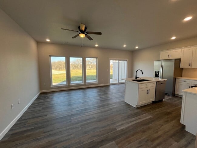 Building Photo - 75 SE 361st Rd