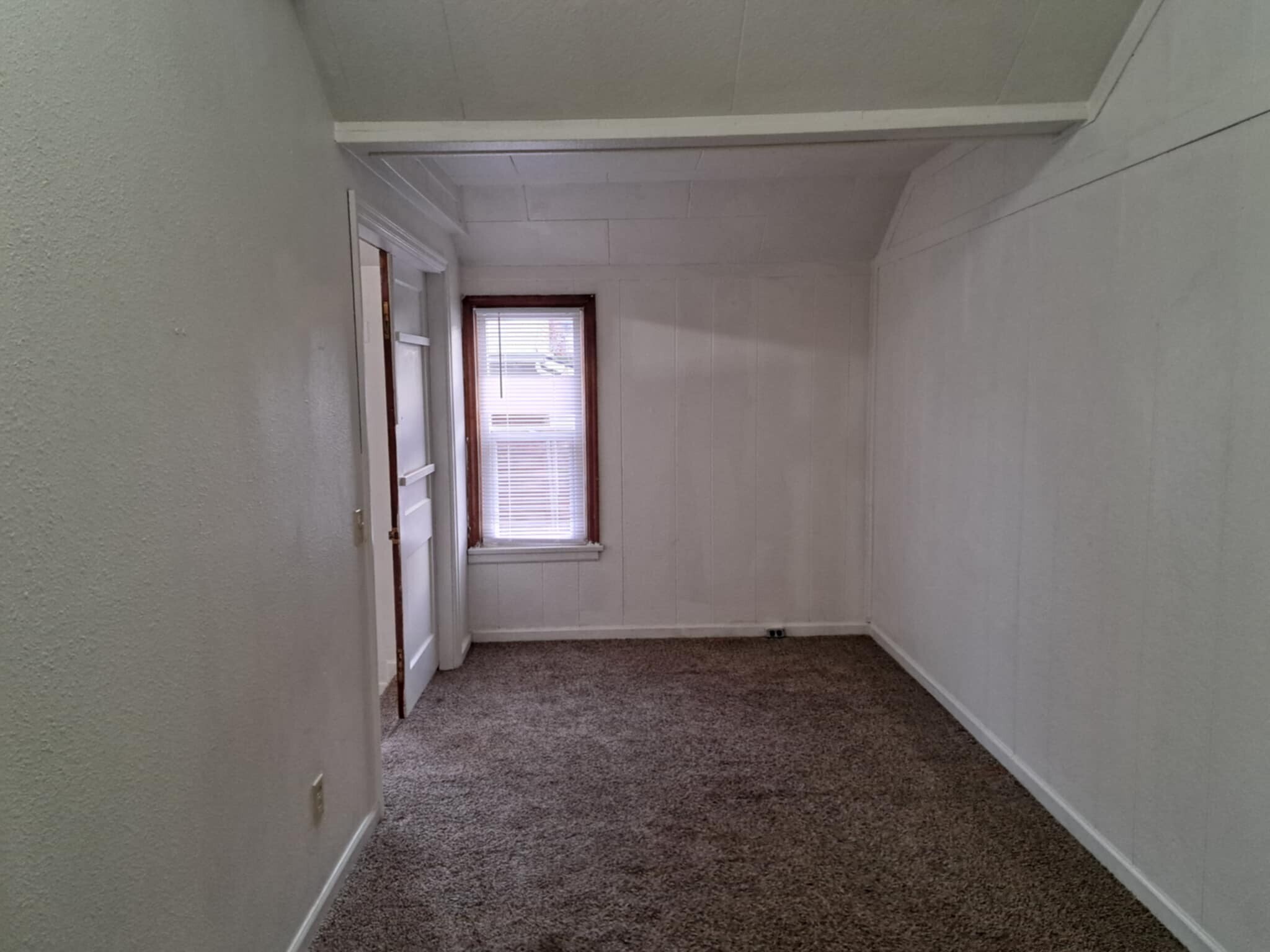 Bedroom number 2 - 903 N Morton St