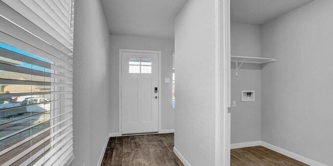 Building Photo - 211 Hamilton Pool Ln