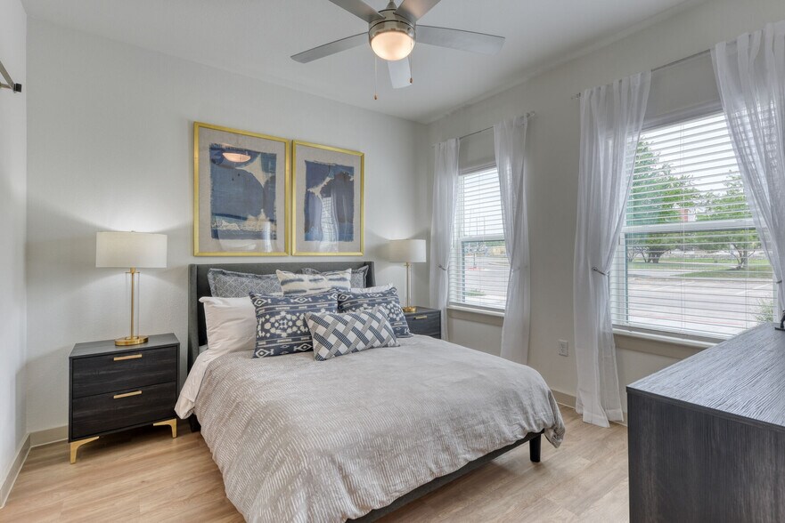 Alamo Residences at Spurs Lane apartments — community photo - Alamo Residences at Spurs Lane