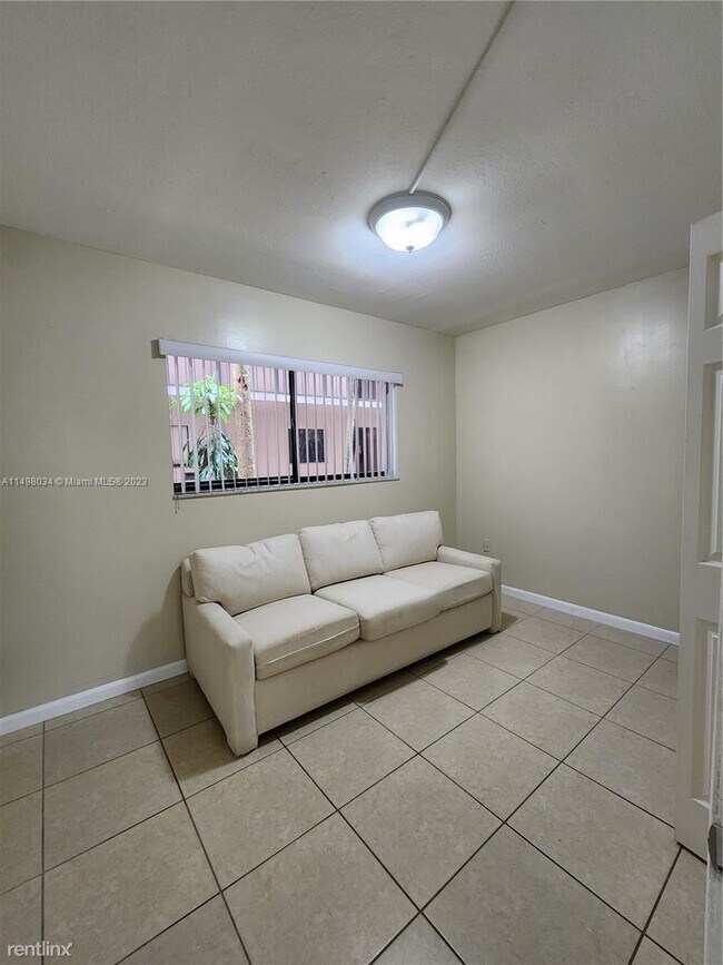 Building Photo - 3 br, 2 bath House - 8520 SW 133rd Avenue ...