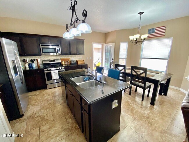 Building Photo - 11616 Grotto Bay Ct