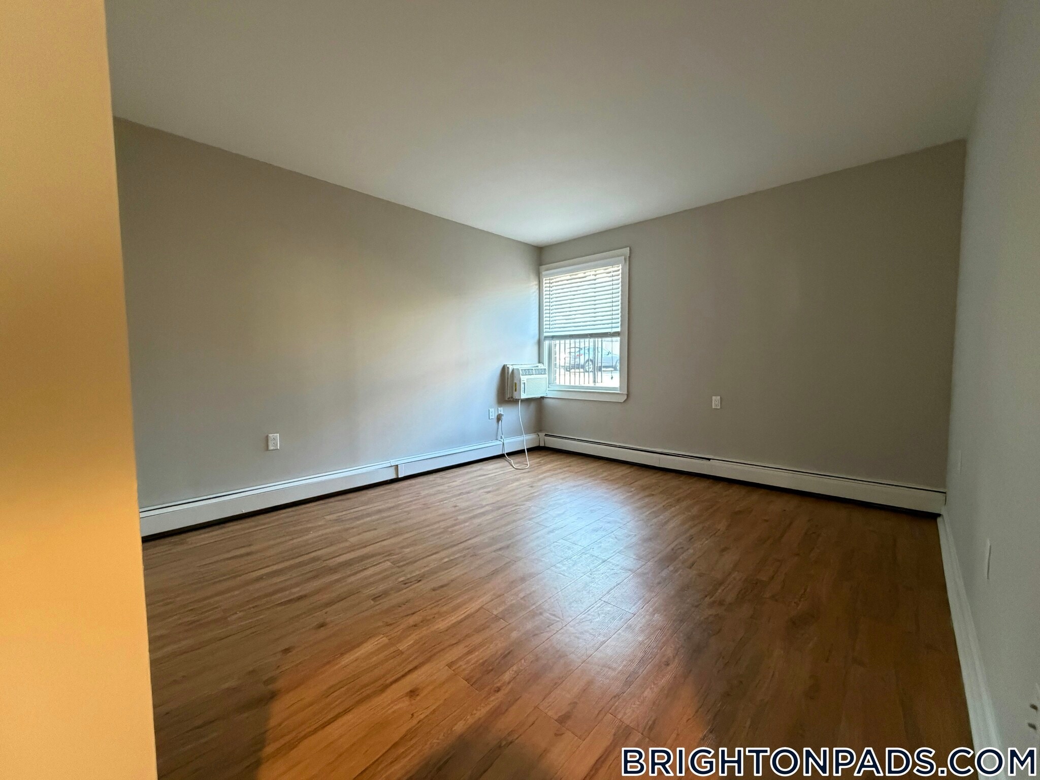 Building Photo - 9 Bronsdon St