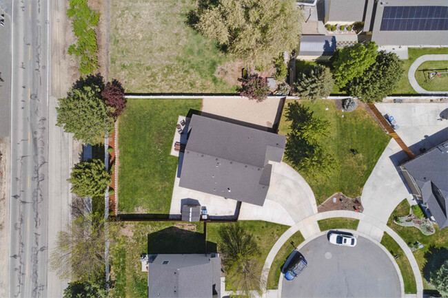Building Photo - 984 N Star Bright Ln