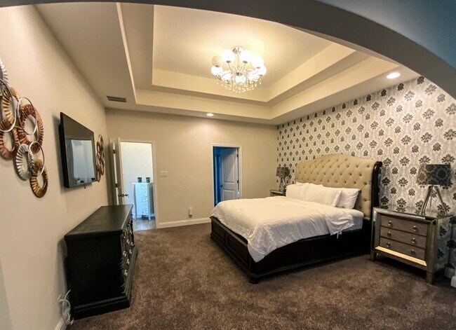 Building Photo - 456 Turning Stone