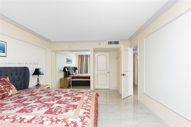 Building Photo - 3180 S Ocean Dr