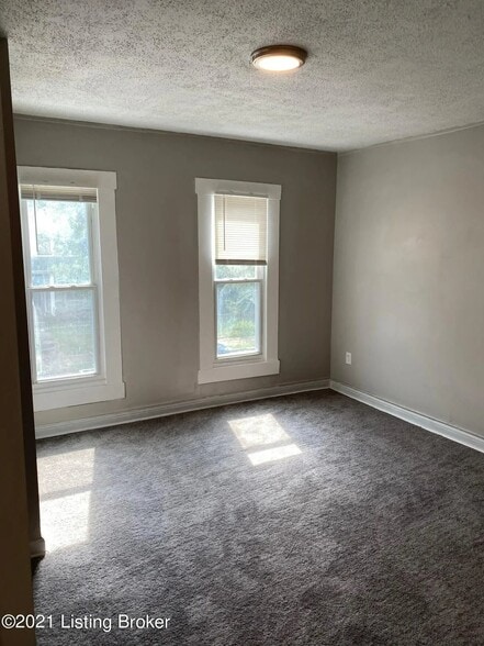 Building Photo - 856 S 24th St