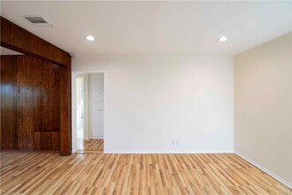 Building Photo - 6417 White Oak Ave