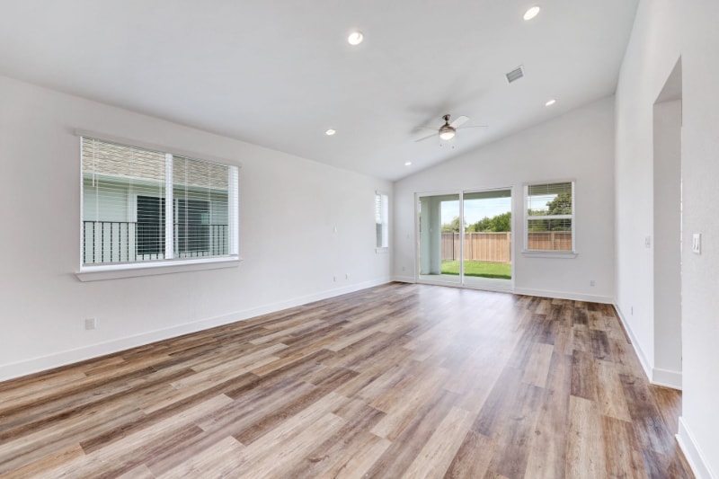 Building Photo - 3805 Mesquite Vly Rd