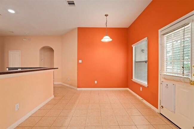 Building Photo - 11618 Columbia Pines Ln