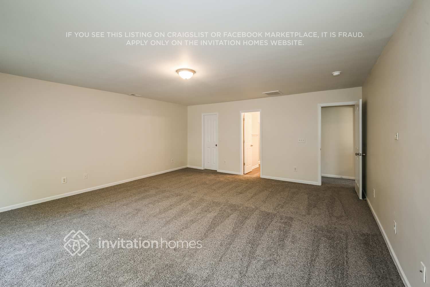 Building Photo - 2204 Golden Larch Ln