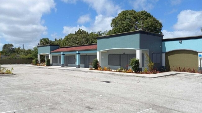 Building Photo - 2701 President Barack Obama Hwy