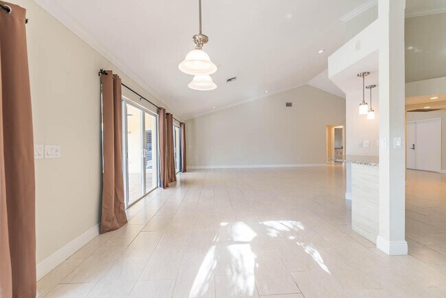 Building Photo - 251 NW 69th St