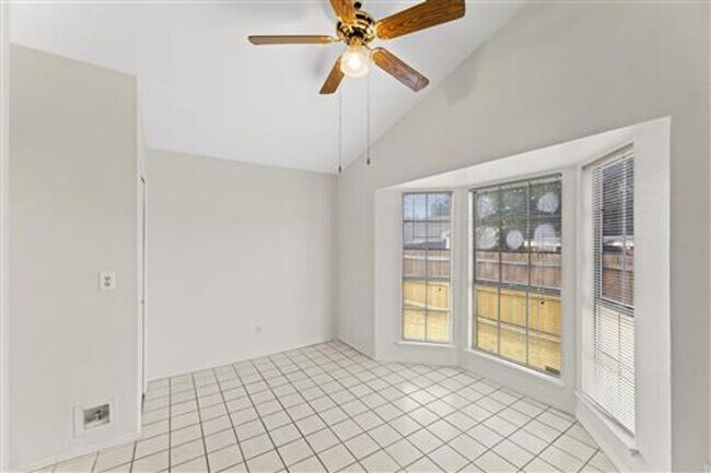 Building Photo - 4626 Larner St