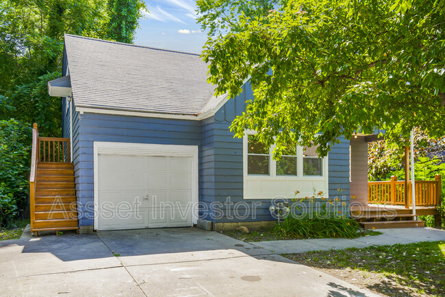 Building Photo - 4141 Eaton St