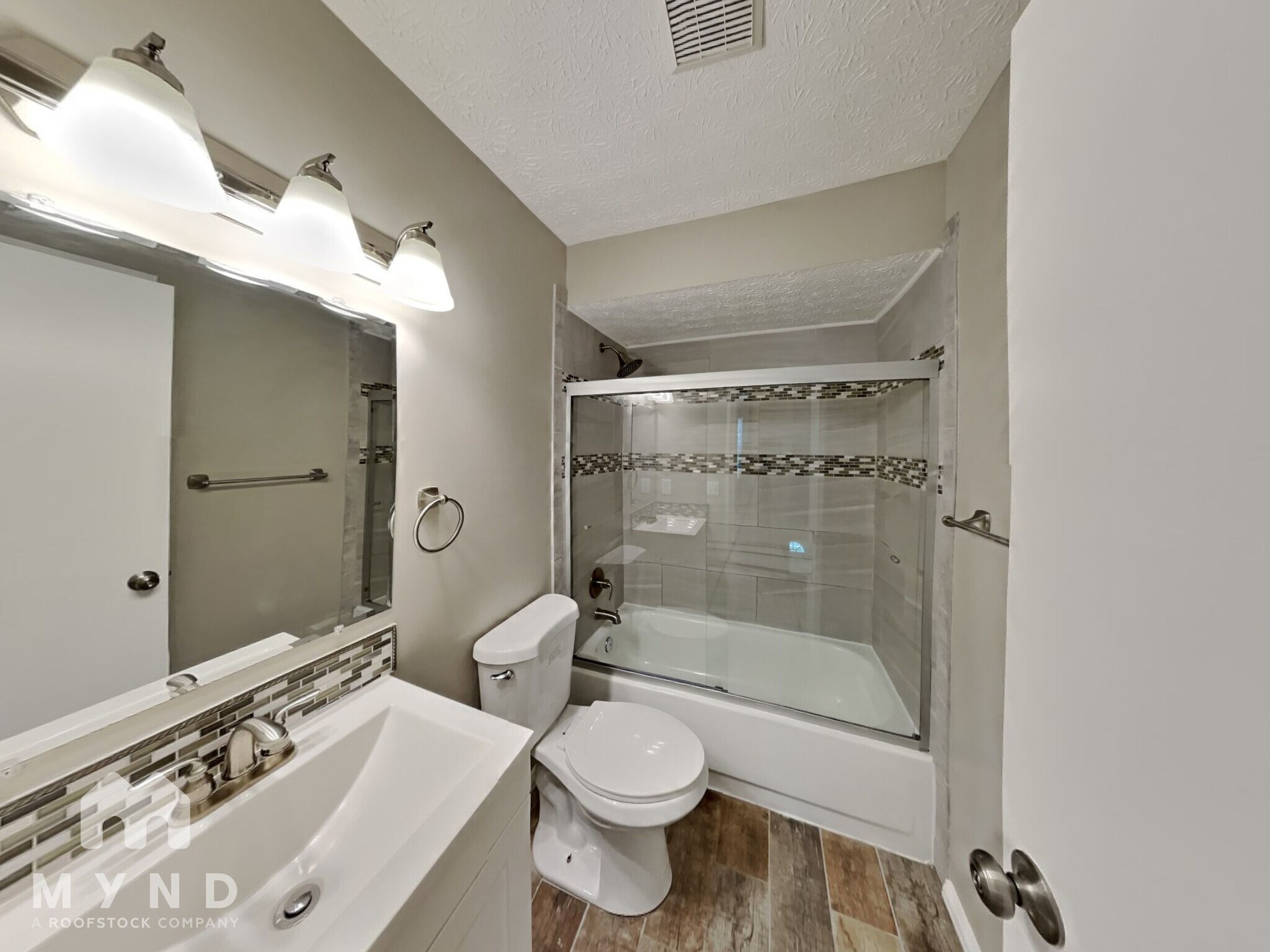 Building Photo - 3019 Old Warson Dr