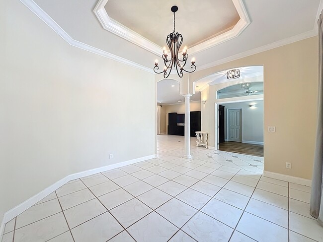 Building Photo - 4361 Davidia Dr