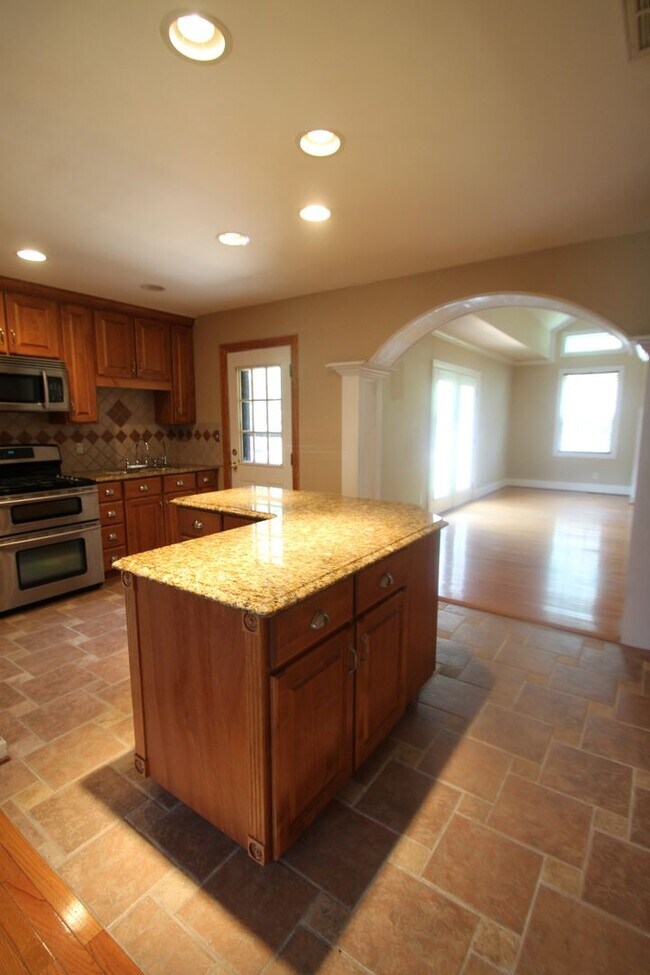 Building Photo - Exclusively offered by MUSE REALTY, LLC