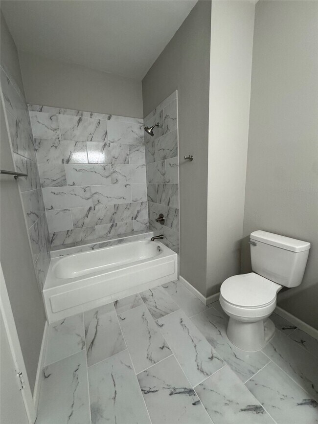 Building Photo - 3111 Timber View Dr
