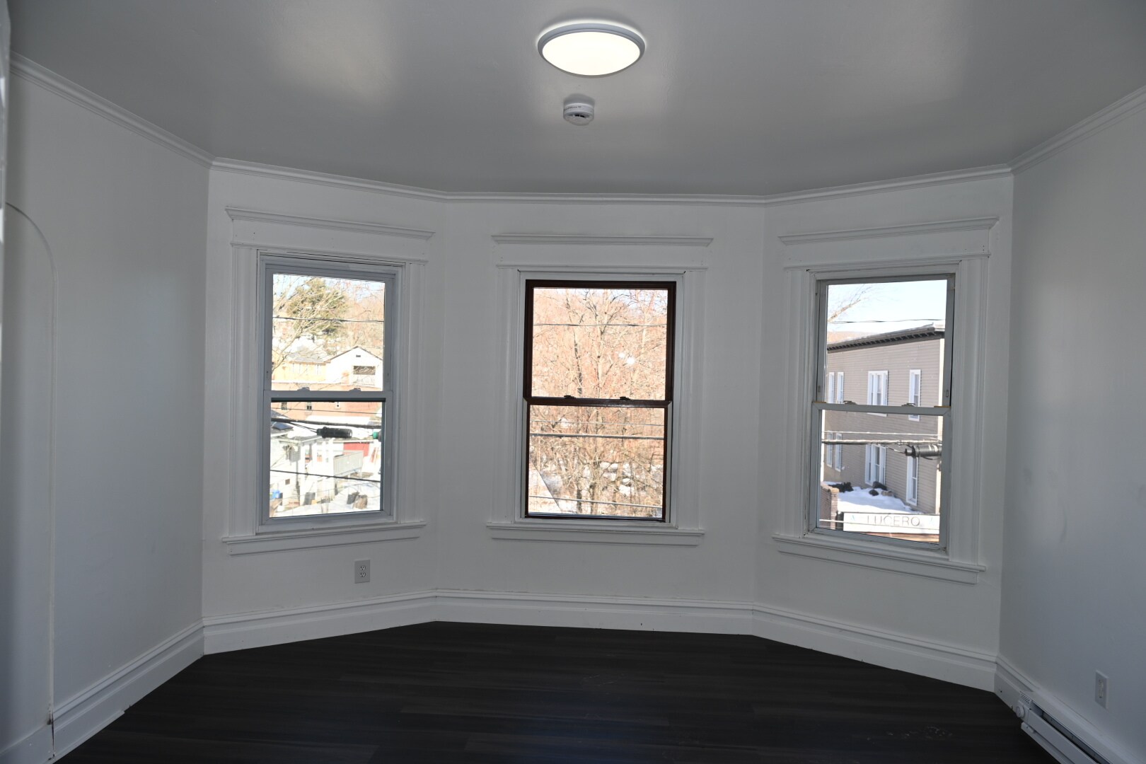 Building Photo - 203 Cooke St