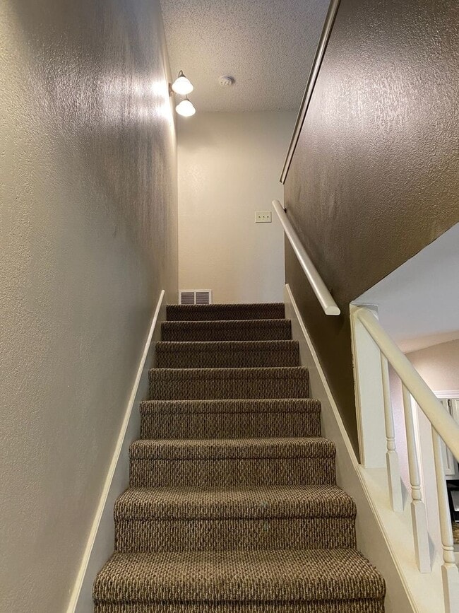 Building Photo - Darling Gathering Place Brookside Townhouse - Gated Community - 1 bedroom 1.5 bath, Small Fenced ...