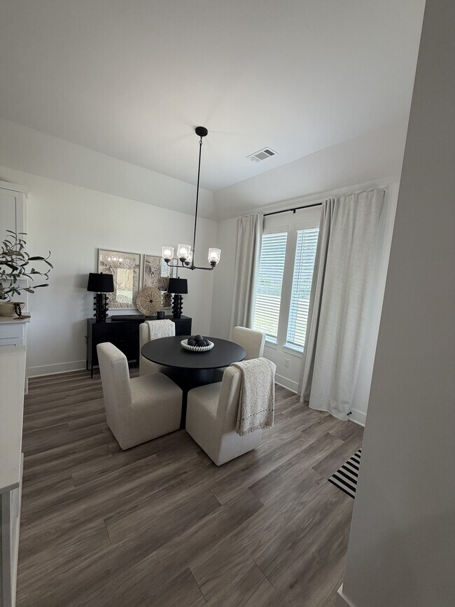 Building Photo - 452 W Gosling Isle