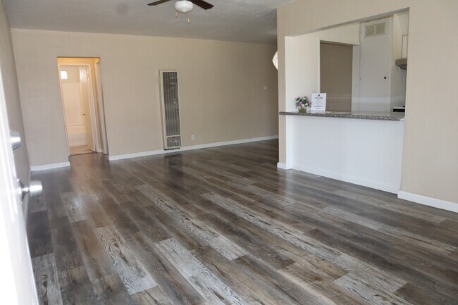 Building Photo - 7013 Coldwater Canyon Ave